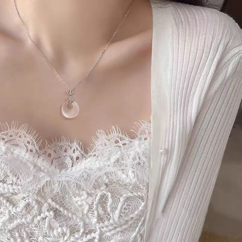 قلادة love