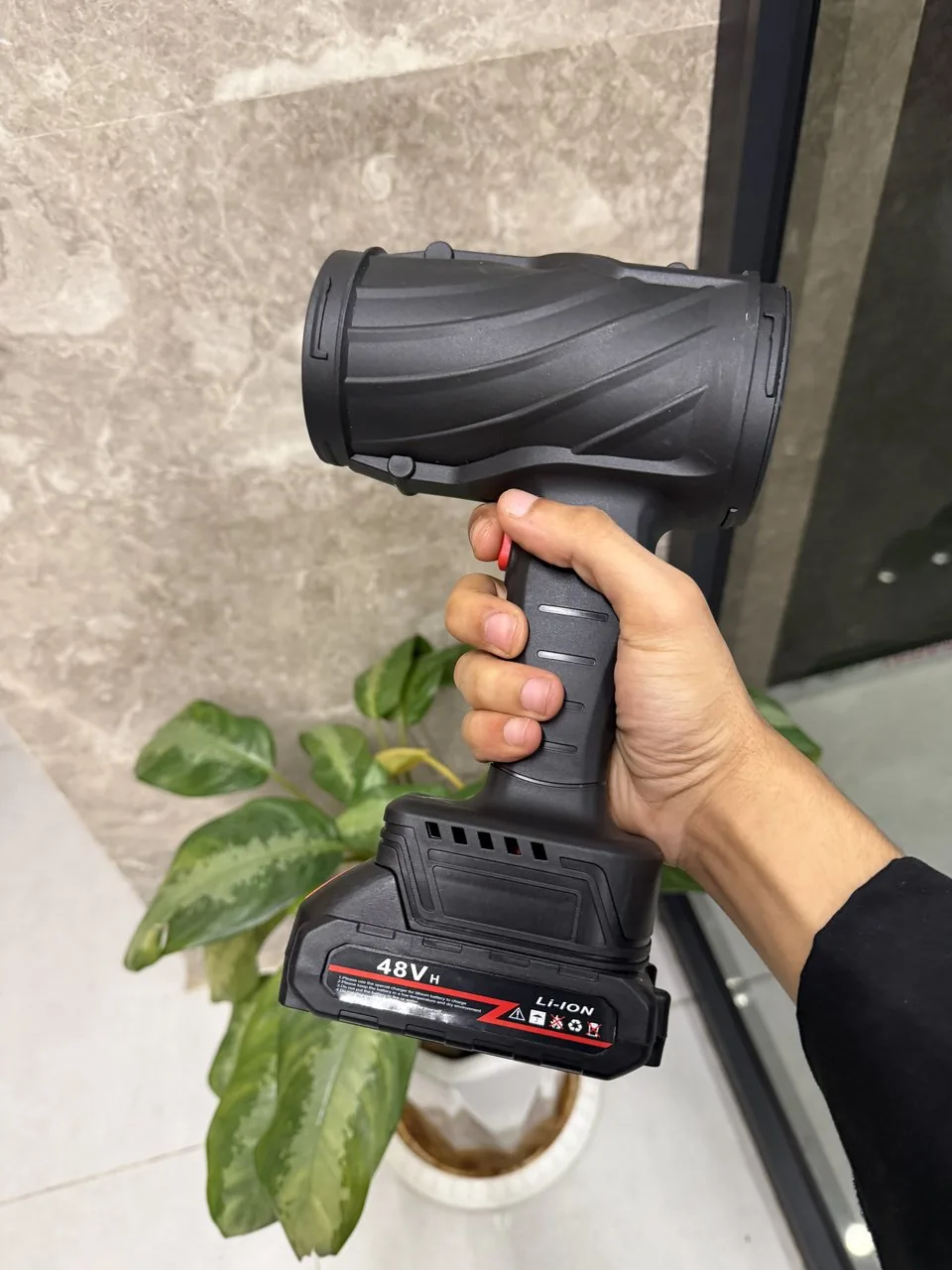 منفاخ هوائي لاسلكي بطارية ليثيوم  M1
